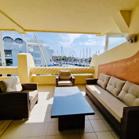 G&g Isla Poniente Puerto Marina Apartment *
